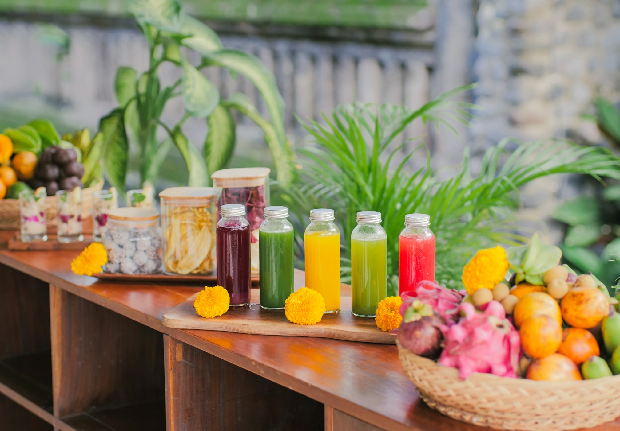 The Ultimate Guide to a Juice Fast Cleanse: Benefits, Stages & How to Do It