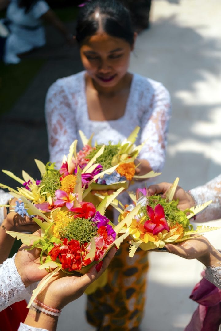 Canang Sari Workshop - Goddess Retreats