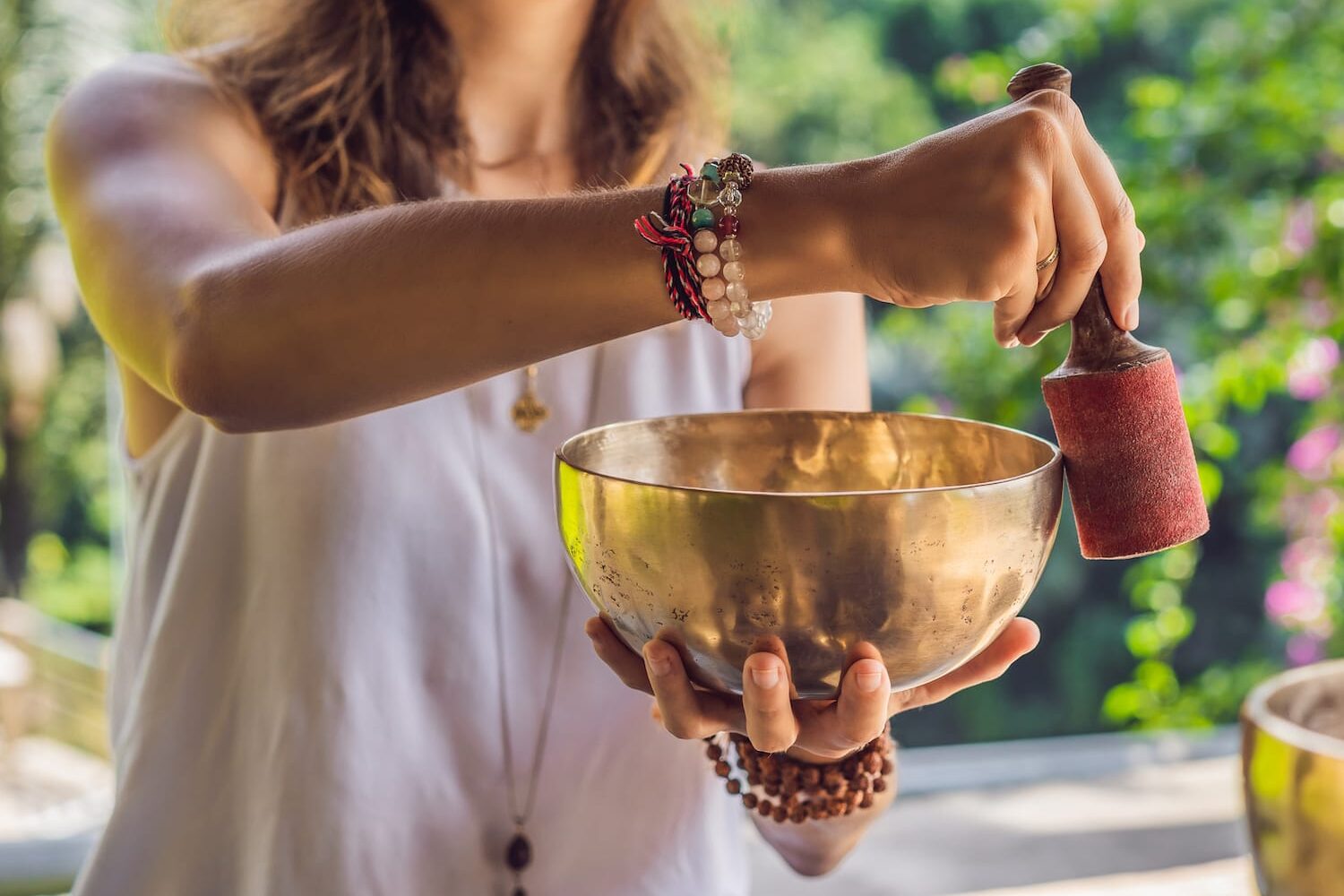 spiritual_retreat_sound_healing_woman